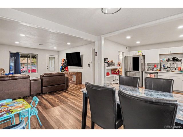 873 Troy St, Aurora, CO 80011