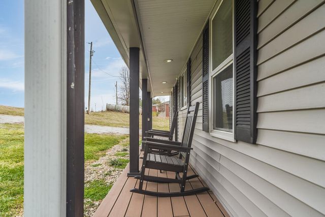 2767 Bardstown Trail, Waddy, KY 40076