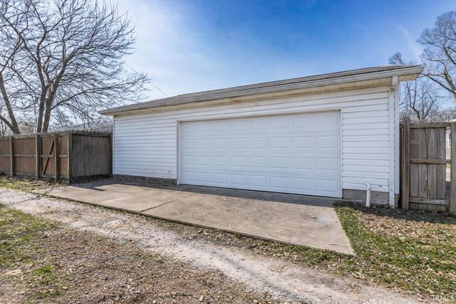 1662 E Koch Avenue, Evansville, IN 47714