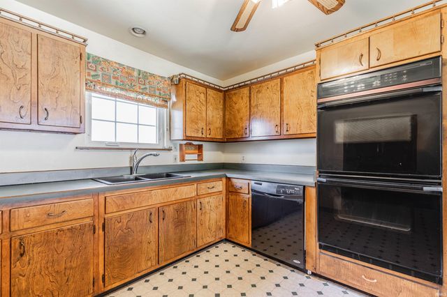 1662 E Koch Avenue, Evansville, IN 47714