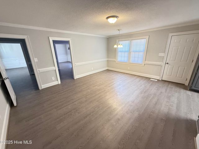 120 Ridgecrest Drive, Mount Olive, NC 28365