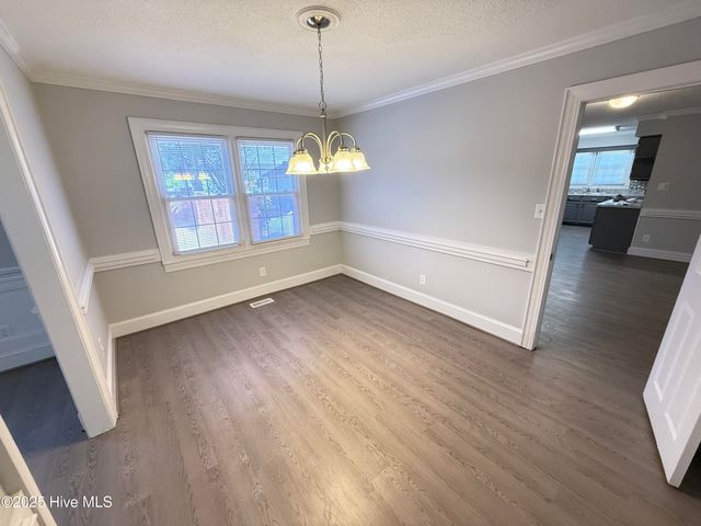 120 Ridgecrest Drive, Mount Olive, NC 28365