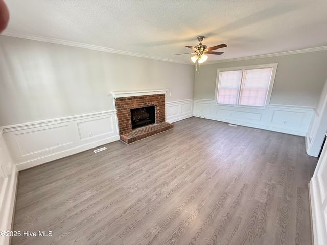 120 Ridgecrest Drive, Mount Olive, NC 28365