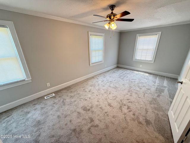 120 Ridgecrest Drive, Mount Olive, NC 28365