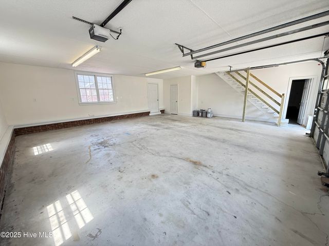 120 Ridgecrest Drive, Mount Olive, NC 28365
