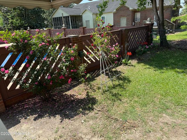 120 Ridgecrest Drive, Mount Olive, NC 28365