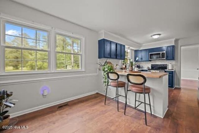 211 Converse Drive, Jacksonville, NC 28546