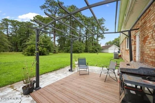 211 Converse Drive, Jacksonville, NC 28546