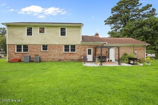 211 Converse Drive, Jacksonville, NC 28546