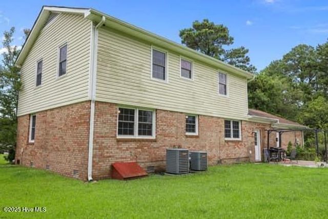 211 Converse Drive, Jacksonville, NC 28546