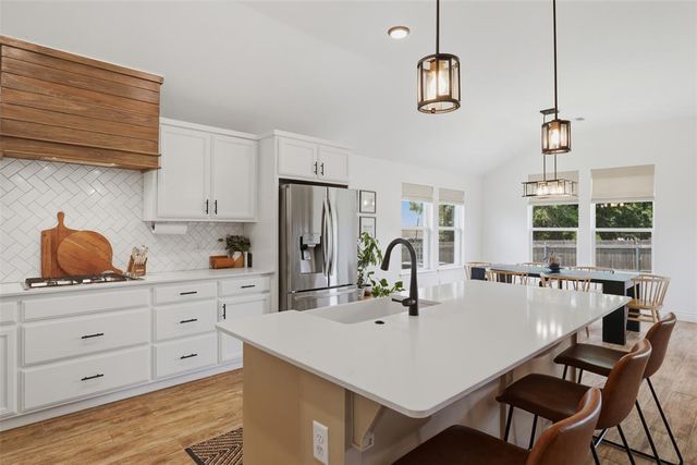 801 Mount Irving Way, Norman, OK 73071