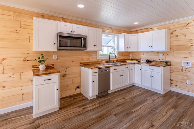 14690 St Rt 136, Winchester, OH 45697