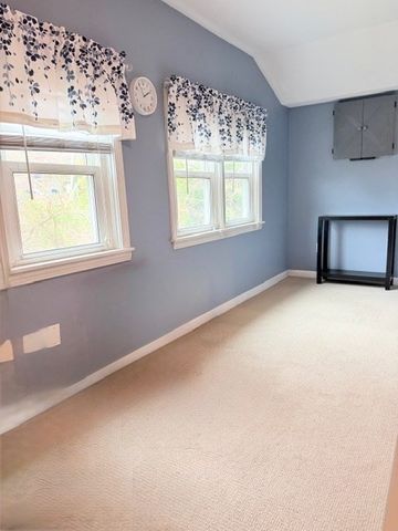 1 Crystal Lake Dr, Carver, MA 02330