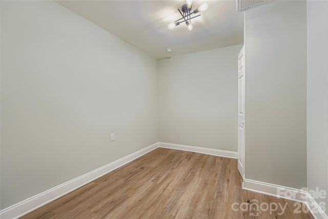 307 S Ransom Street, Gastonia, NC 28052