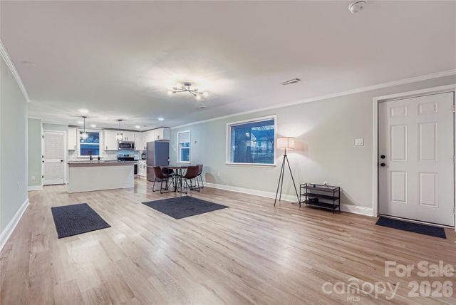 307 S Ransom Street, Gastonia, NC 28052