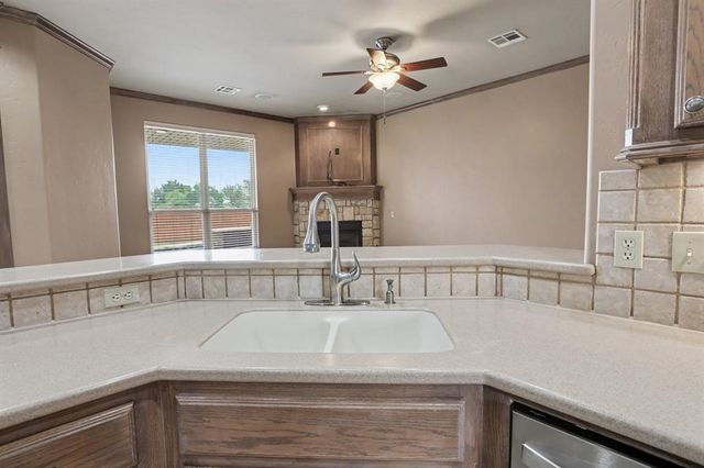 400 S Chardon Drive, Mustang, OK 73064