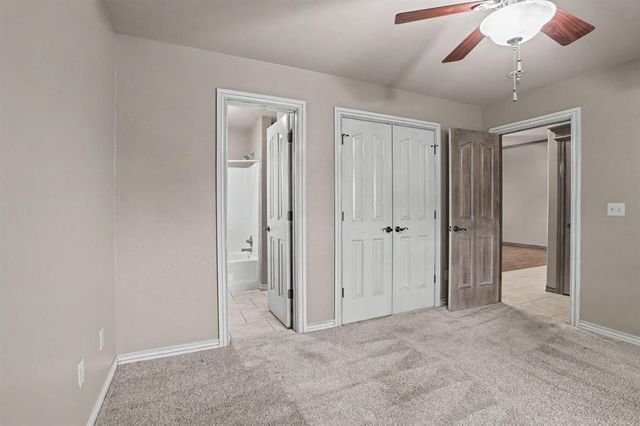 400 S Chardon Drive, Mustang, OK 73064