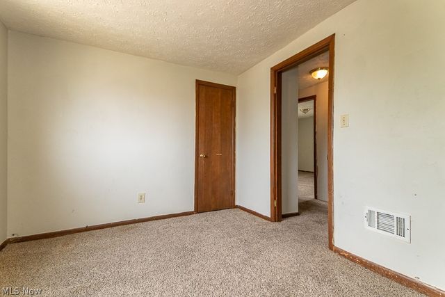 980 Evangeline Road, Cleveland, OH 44110