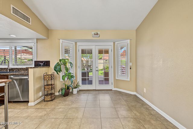 11038 W RUNION Drive, Sun City, AZ 85373