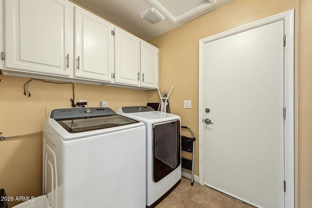 11038 W RUNION Drive, Sun City, AZ 85373