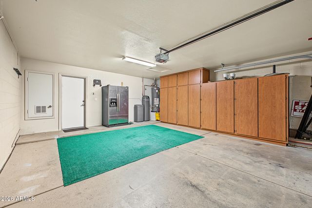 11038 W RUNION Drive, Sun City, AZ 85373