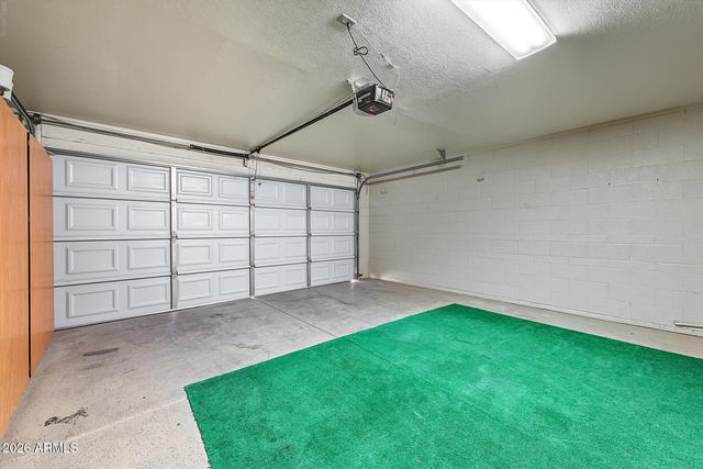 11038 W RUNION Drive, Sun City, AZ 85373