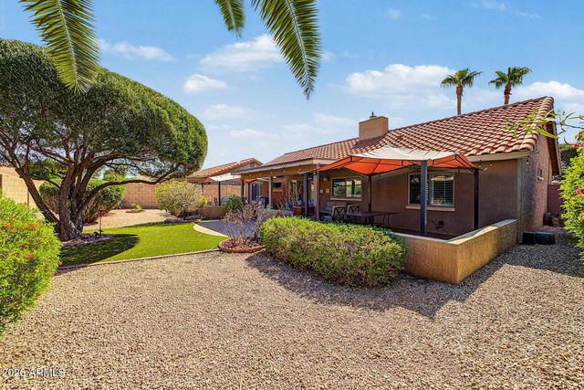 11038 W RUNION Drive, Sun City, AZ 85373
