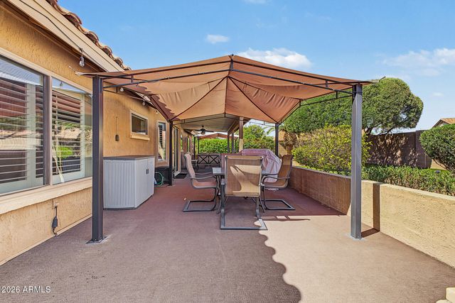 11038 W RUNION Drive, Sun City, AZ 85373