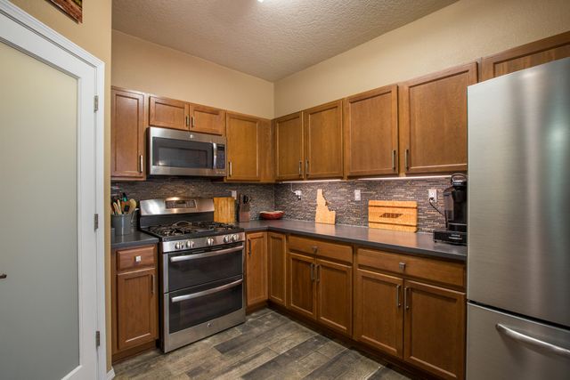 10827 Lobos Creek Way NE, Albuquerque, NM 87123