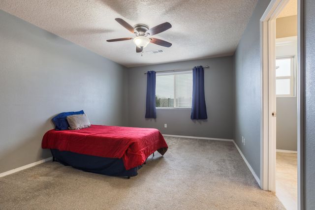 10827 Lobos Creek Way NE, Albuquerque, NM 87123