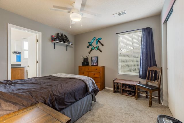 10827 Lobos Creek Way NE, Albuquerque, NM 87123