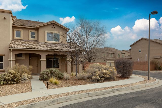 10827 Lobos Creek Way NE, Albuquerque, NM 87123