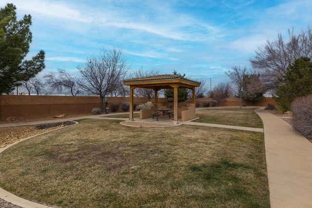 10827 Lobos Creek Way NE, Albuquerque, NM 87123