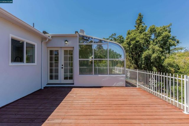 1910 Encima Dr, Concord, CA 94519