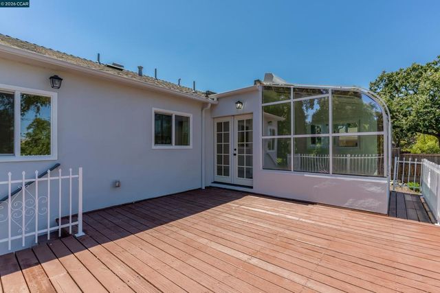 1910 Encima Dr, Concord, CA 94519