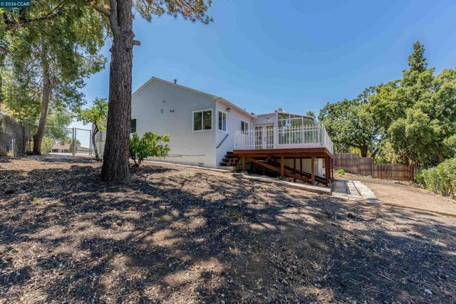 1910 Encima Dr, Concord, CA 94519