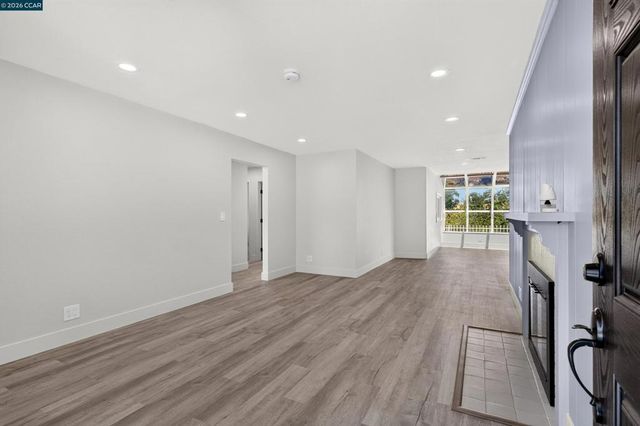 1910 Encima Dr, Concord, CA 94519