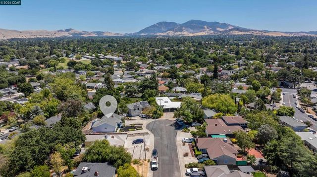 1910 Encima Dr, Concord, CA 94519
