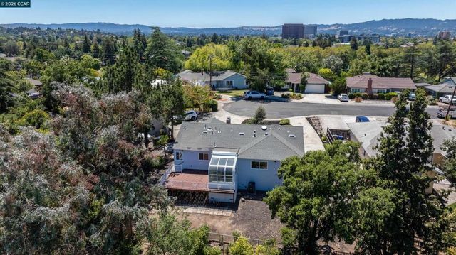1910 Encima Dr, Concord, CA 94519