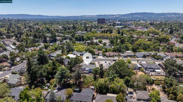 1910 Encima Dr, Concord, CA 94519