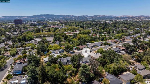 1910 Encima Dr, Concord, CA 94519