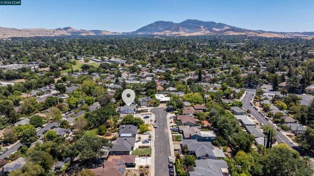 1910 Encima Dr, Concord, CA 94519