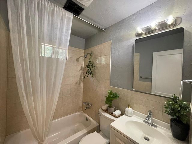 608 W Rickenbacker Drive, Midwest City, OK 73110