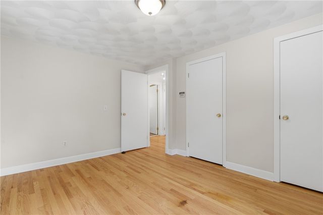 8 Ledgemont Drive, Lincoln, RI 02865