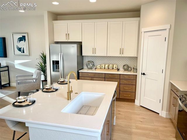 6156 Steele Creek Way, Colorado Springs, CO 80922