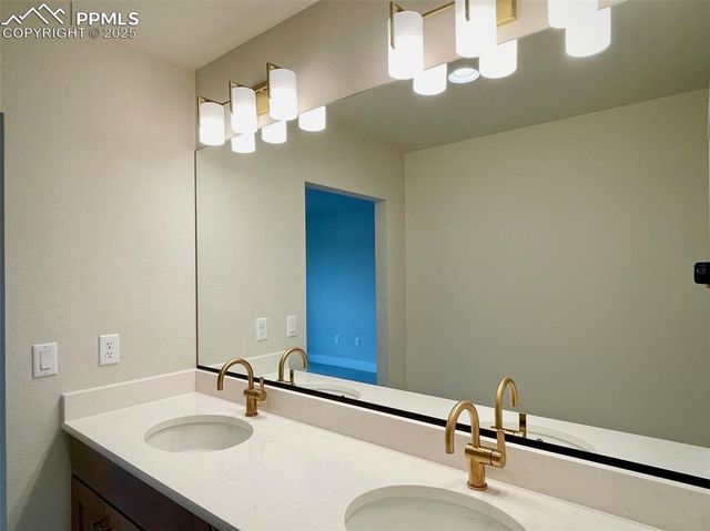 6156 Steele Creek Way, Colorado Springs, CO 80922