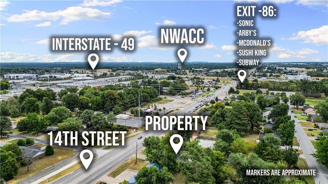 2202 SE 14Th Street, Bentonville, AR 72712
