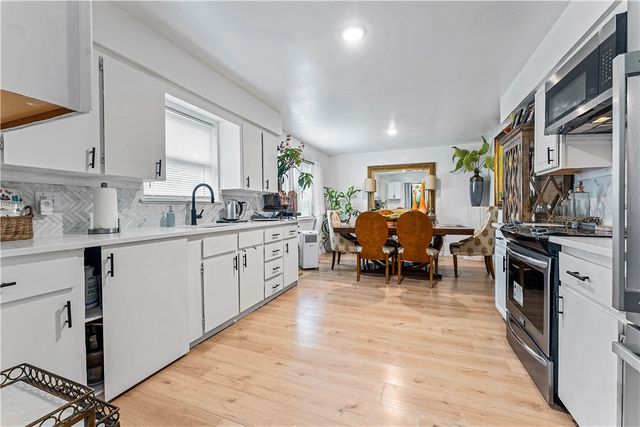 2202 SE 14Th Street, Bentonville, AR 72712
