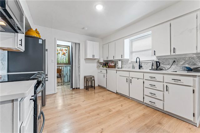 2202 SE 14Th Street, Bentonville, AR 72712