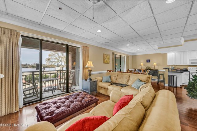 106 N Water Street, Wilmington, NC 28401